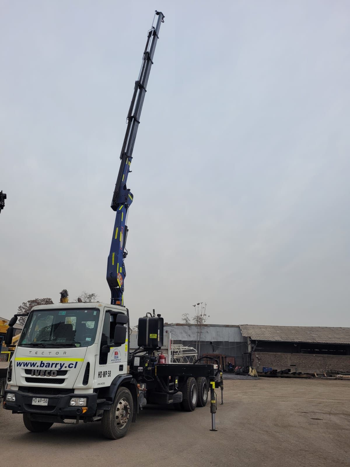 IVECO TECTOR imagen 2