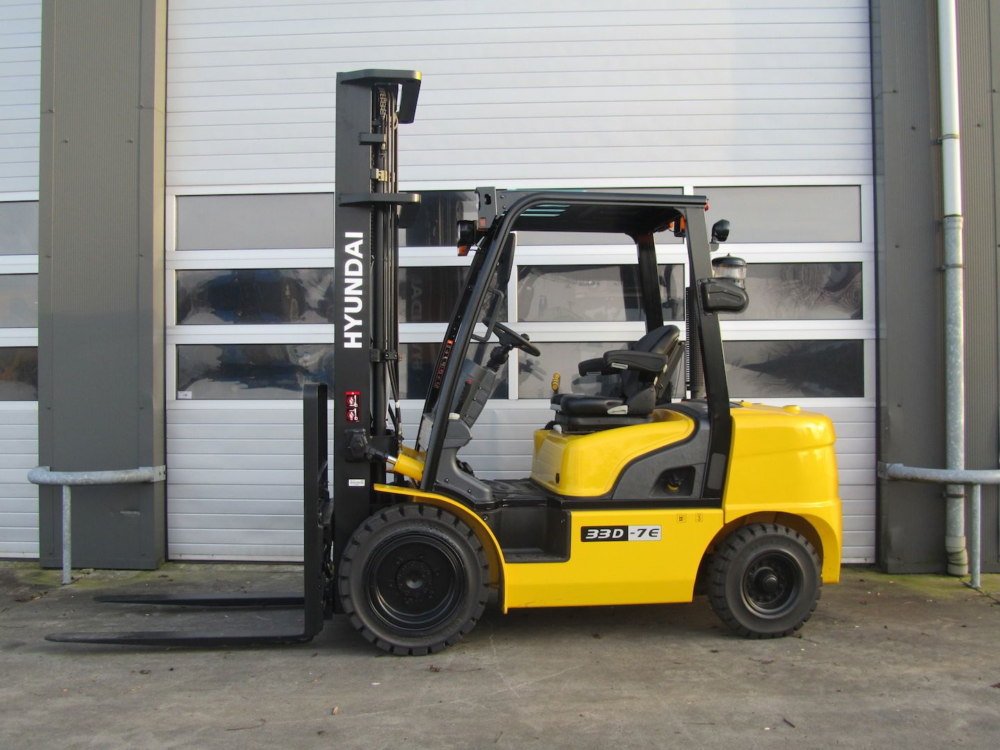 HYUNDAI 33DT-7 imagen 2